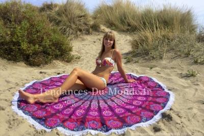 Drap de plage rond rose nuancé franges courtes