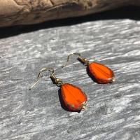 Boucles d'oreilles goutte de verre orange