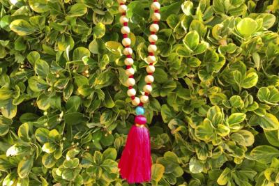 Collier Yoga Pompon rose