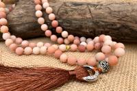 Collier mala rose pompon brun