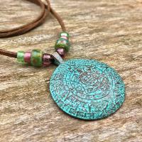 Collier pendentif calendrier maya