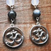 Boucles d'oreilles fantaisie sigle Om