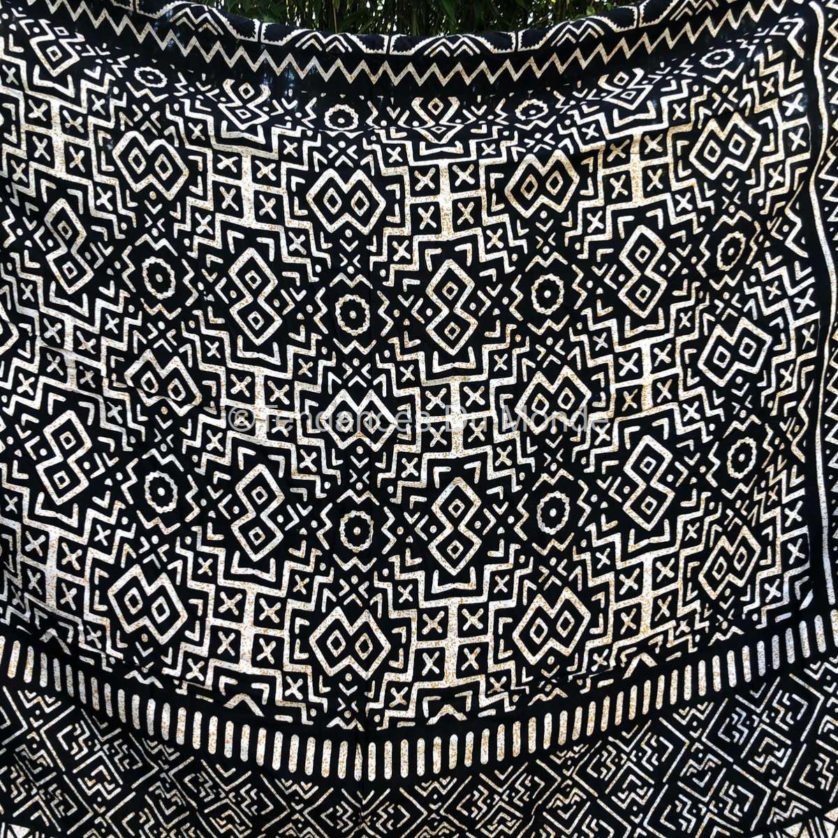 Paréo Noir & Blanc Motifs Ethniques 160x110cm 