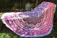 Drap de plage rond rose franges courtes