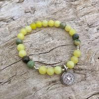 Bracelet en perles de jade solaire